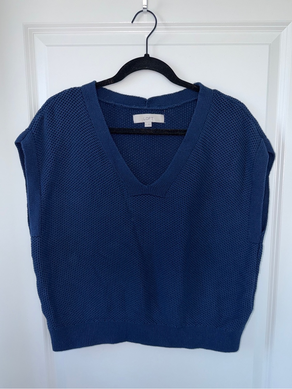 LOFT Blue V-Neck Cap Sleeve Knit Sweater Vest Size XL